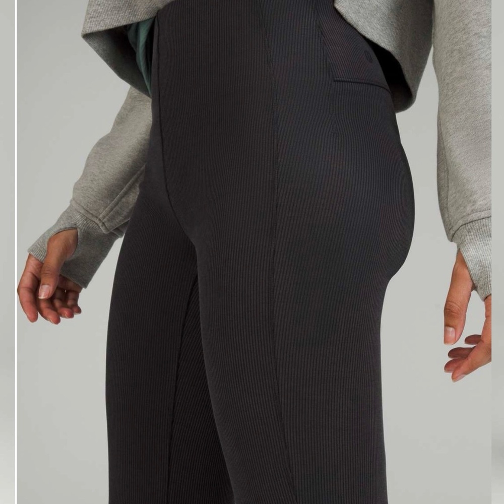 Lululemon Brushed Softstreme Ribbed Zip Flared Pant Legging 32.5" Women’s 2 Blk - Picture 5 of 12
